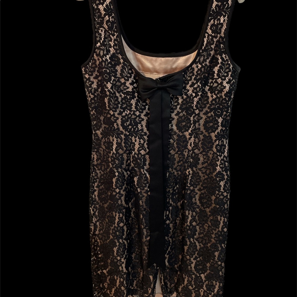 Donna Rico Black Lace Dress w/ Champagne Colored Underneath and Exquisite Detail - Picture 5 of 9